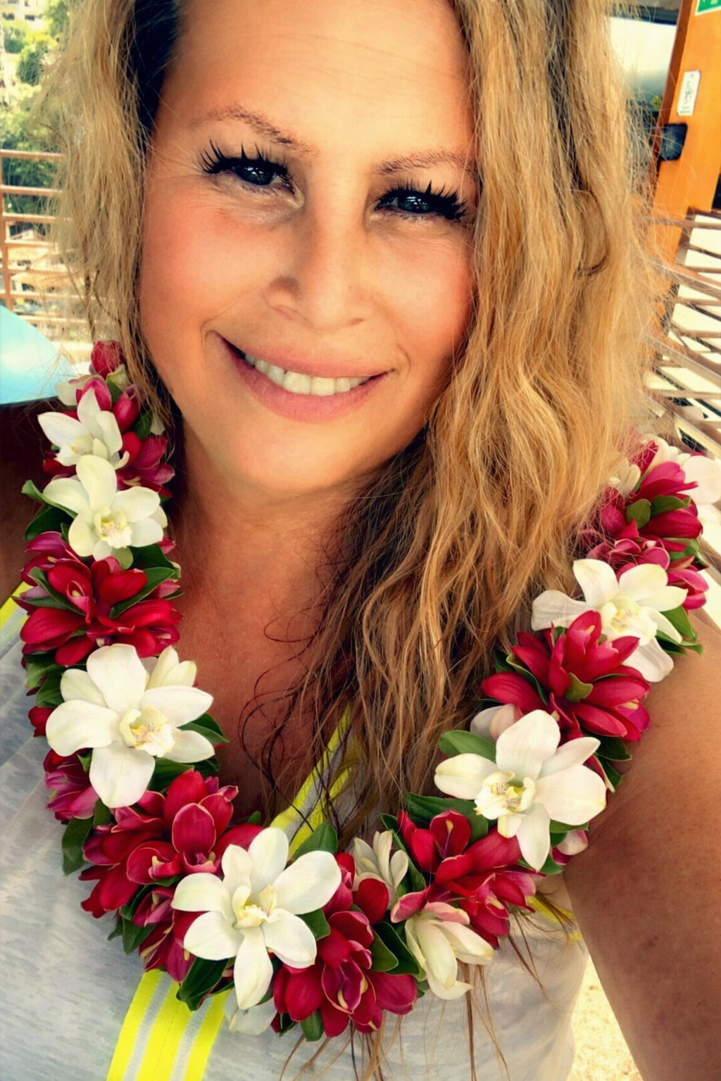 Isha Leilani Mok — Founder of Hi'iaka Florist